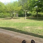 Κάμπινγκ Safarilodge 6 Persoons Chaumont (Allier)