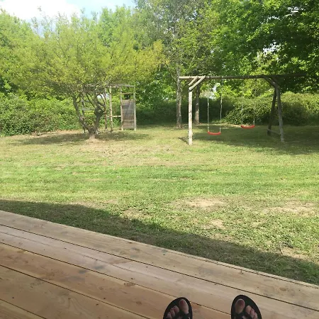 Parque de Campismo Safarilodge 6 Persoons Chaumont (Allier)